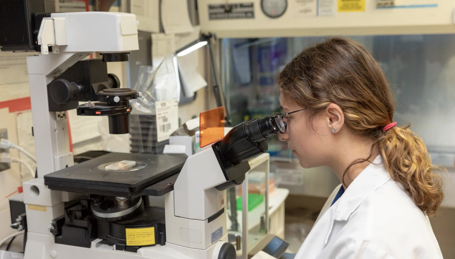 A member of the CARDIAC-PND research team.