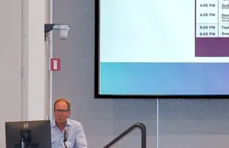 Tony Wyss-Coray opens the Fall Knight Initiative Symposium.